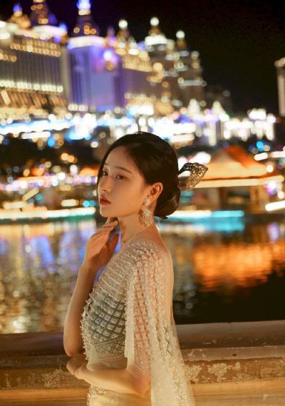 《丑女大翻身》电影