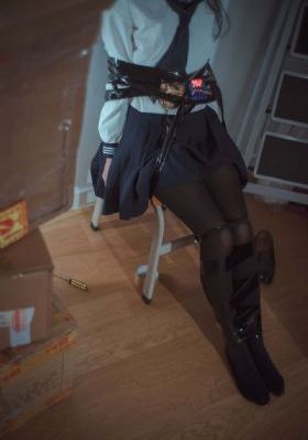 妈妈挽起裙子迈开腿在我脸视频