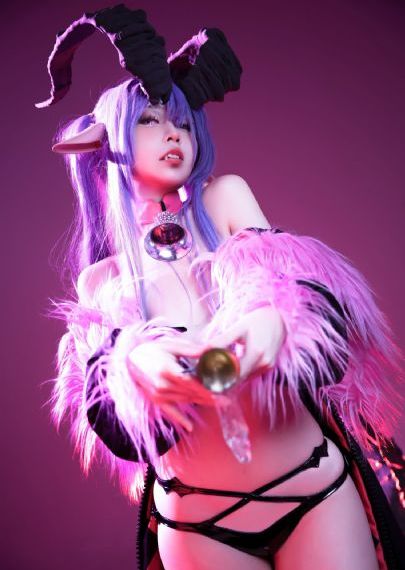 女巨人电影